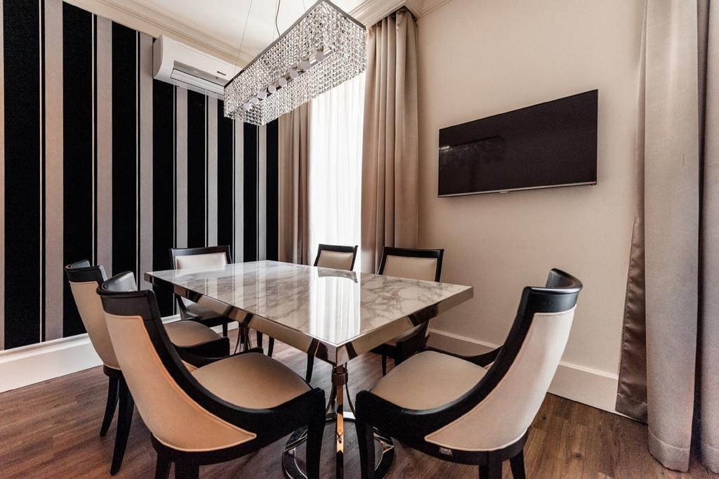 Apartamento de 1 Quarto (5 Adultos) - 2 Andares - Edifício Separado
