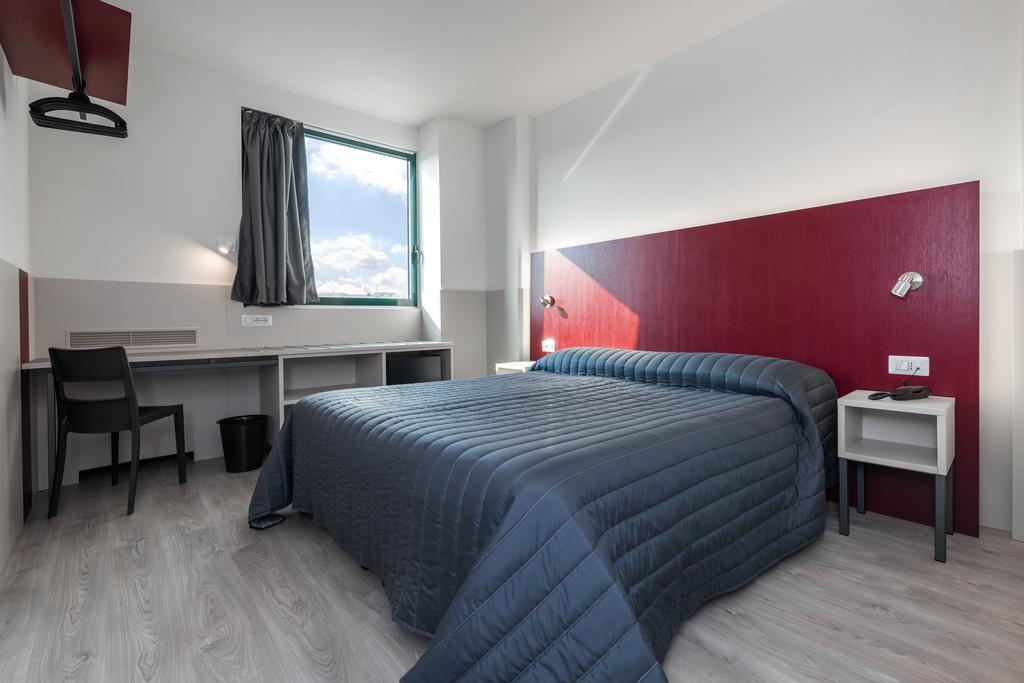Double or Twin Room,380099608:JPEG