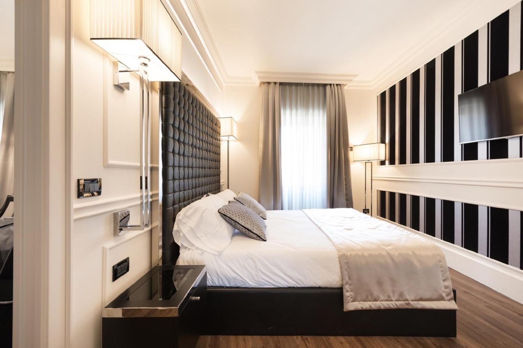Deluxe One-Bedroom Apartment,1274671936:JPEG